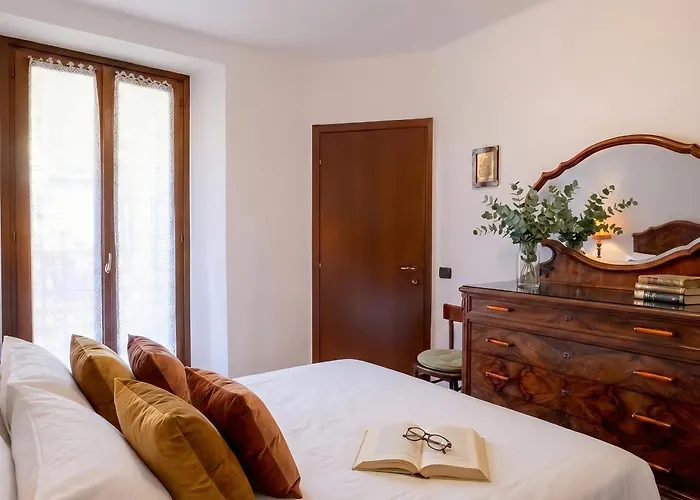 Apartman Casa Riale 4 *
